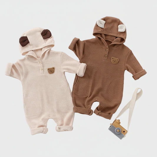 Baby beer jumpsuit met capuchon